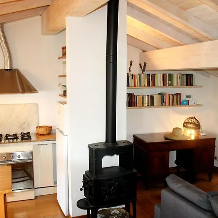 La Casa Dei Limoni - *